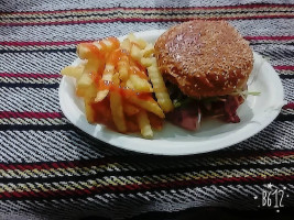 Hamburgers “el Atoron” food