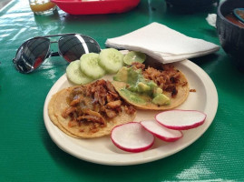 Tacos El Parrillero food