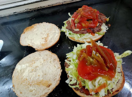 Hamburguesas Al Carbón Mi Casa En Jerez food