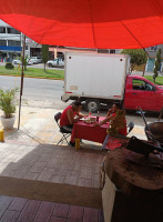 Deliciosas Carnitas Gordit@s outside
