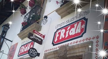 Frida Bistro-café outside