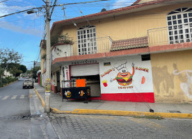 Burger's Rogher En Tehuacán outside