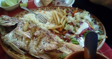 Mariscos Vallarta food