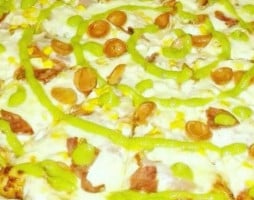 Nissi Pizza food