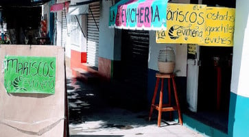 La Cevicheria En Guanajuato outside