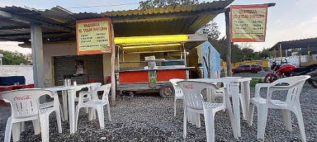 Tacos El Viejo Paulino outside