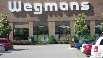 El Pariente Asadero outside