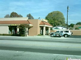 San Angelo Gourmet outside