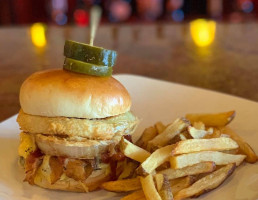 Los Almendros Comida