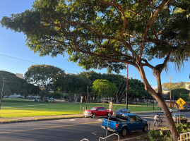 Yaya Beach Club outside