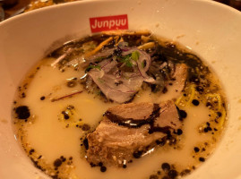 Yaya Beach Club food