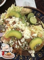 Mi Fondita food