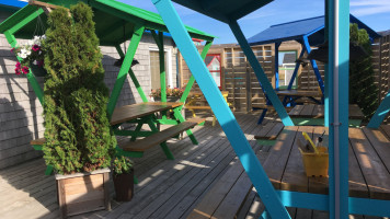 Pizzeria Marinos outside