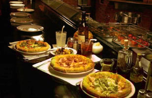 Ollie's Brick Oven Pizza Comida