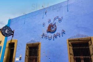 Café Iguana menu