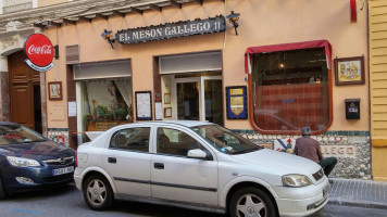 Santa Cecina outside