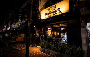 Unplugged Café Lounge