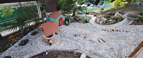 Angelo's Pizza Exterior