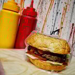 San Loco Hamburguesas, Burritos Y Algo Más. drink