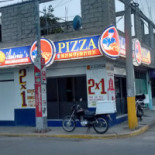 Antonios Pizza Exterior