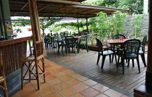 Pizzas Piccolo Cerritos outside