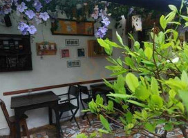 Amauz À l'intérieur