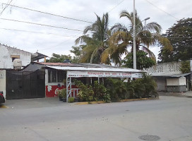 Doña Rita Exterior