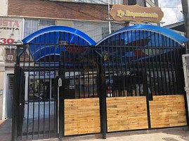 La Francette Extérieur