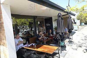 Cuarto De Kilo outside