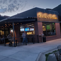 Mariscos El Cazador outside