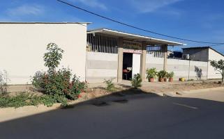 El Caribe Llanero outside