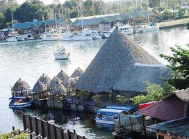 Ranchon Mary outside