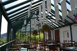 Oasis Burger Place Exterior