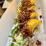 Sushi Roll Antara food