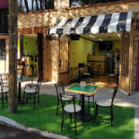 CafÉ Y Dos 96 Esterno