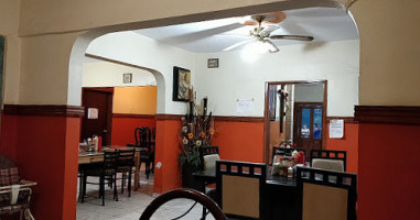 Armando Mariscos Suc. Miguel Aleman. inside