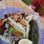 Tacos Y Burritos “el GÜero ” Chein Comida