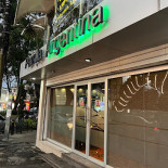 Los Gauchos Parrilla Argentina outside