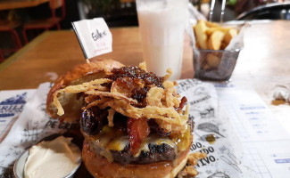 The Grill Station Burger Cibo