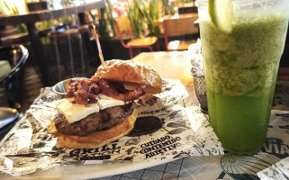 The Grill Station Burger Cibo