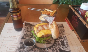 The Grill Station Burger Piatti