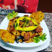 Status Restaurant food