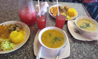 Status Restaurant food