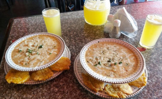 Status Restaurant food