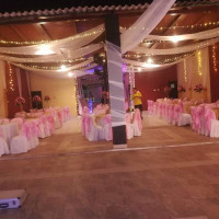 Status Restaurant inside