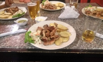 Status Restaurant food