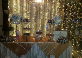 Status Restaurant inside