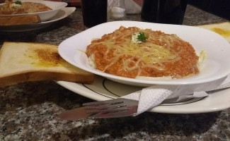 Status Restaurant food