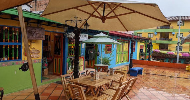 Kaffa Cafe Bar Extérieur