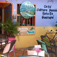 Kaffa Cafe Bar À l'intérieur